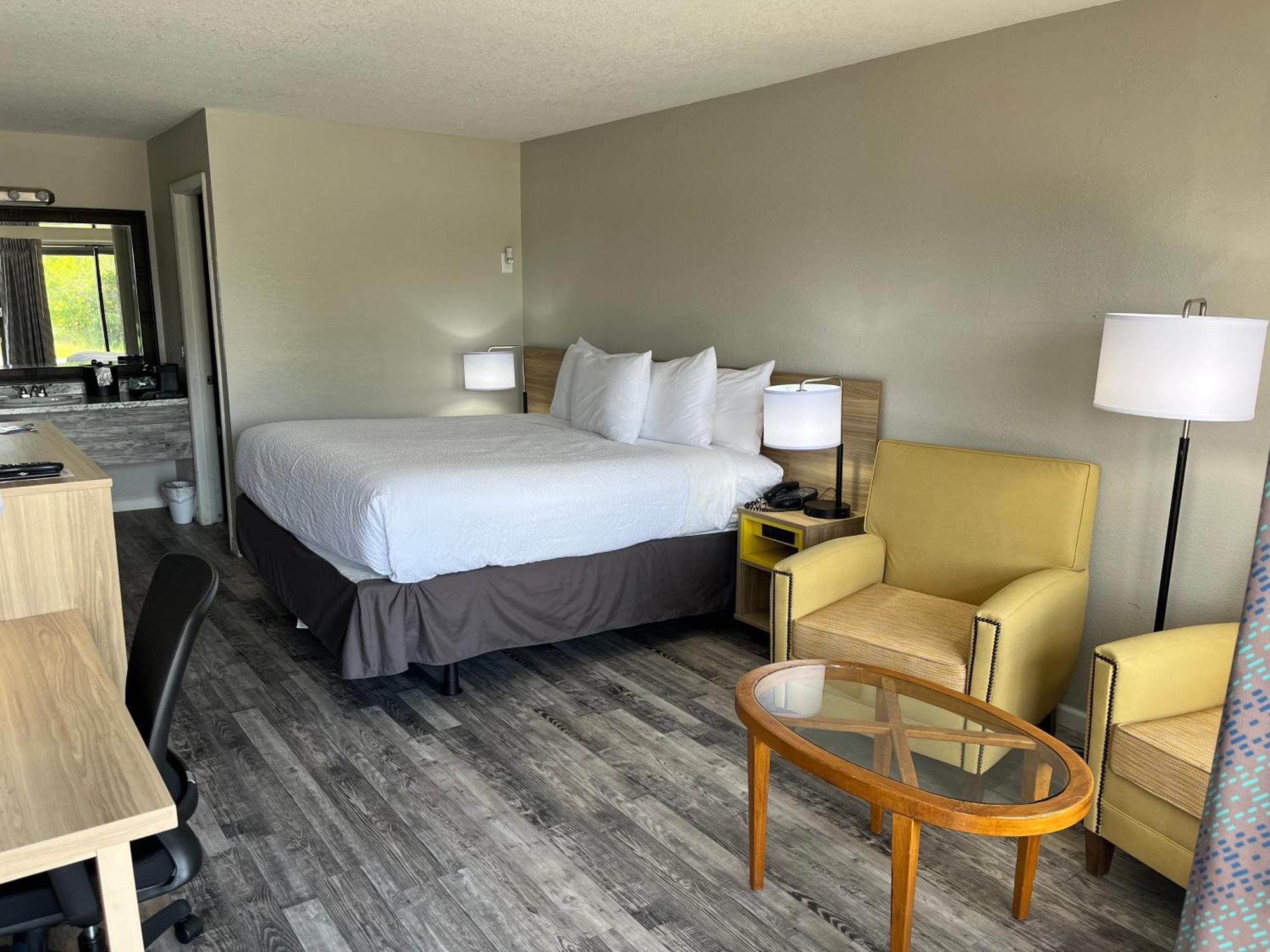 Days Inn By Wyndham Branson Ozarks Exterior photo